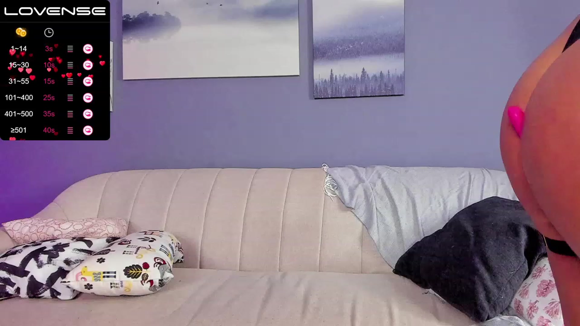Gallery image thumbnail from TheJoyShow's myfreecams stream on, 12/22/2022, 01:02 image 6 of 20