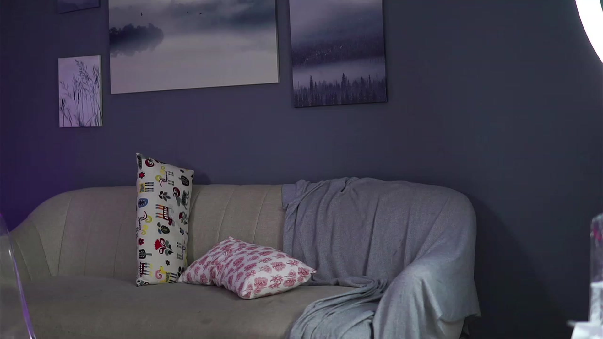 Gallery image thumbnail from TheJoyShow's myfreecams stream on, 12/30/2022, 01:56 image 15 of 20