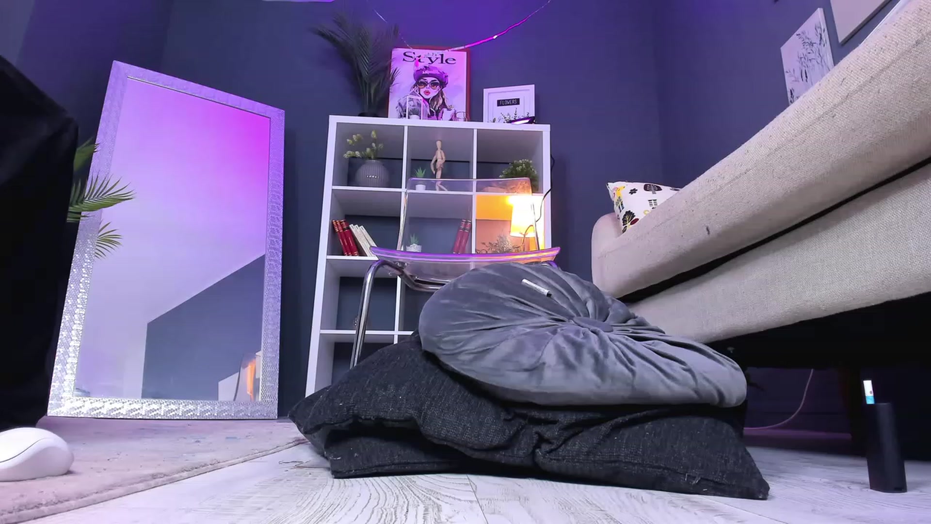 Gallery image thumbnail from TheJoyShow's myfreecams stream on, 01/10/2023, 05:53 image 2 of 20