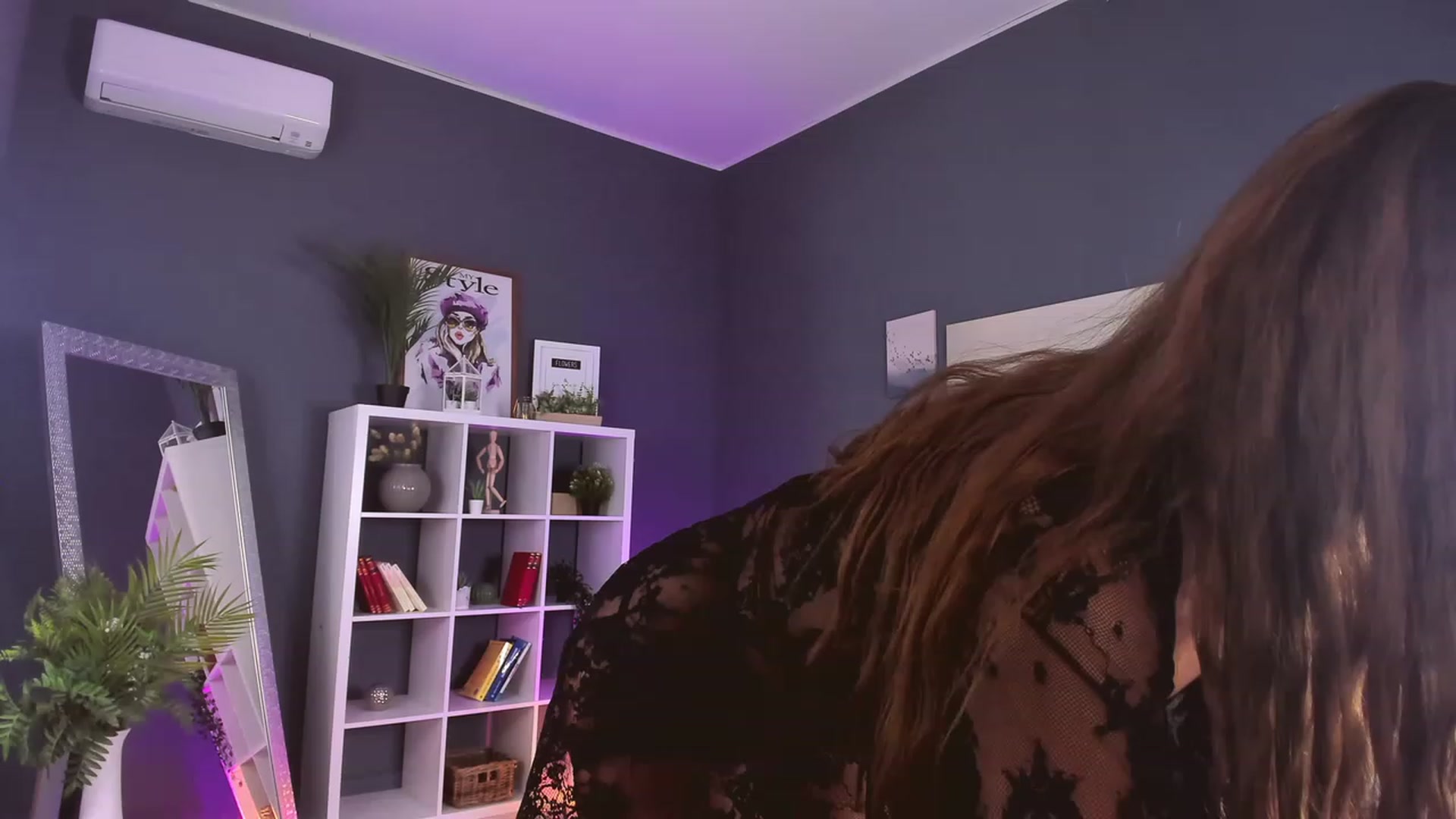 Gallery image thumbnail from TheJoyShow's myfreecams stream on, 01/15/2023, 06:03 image 7 of 20