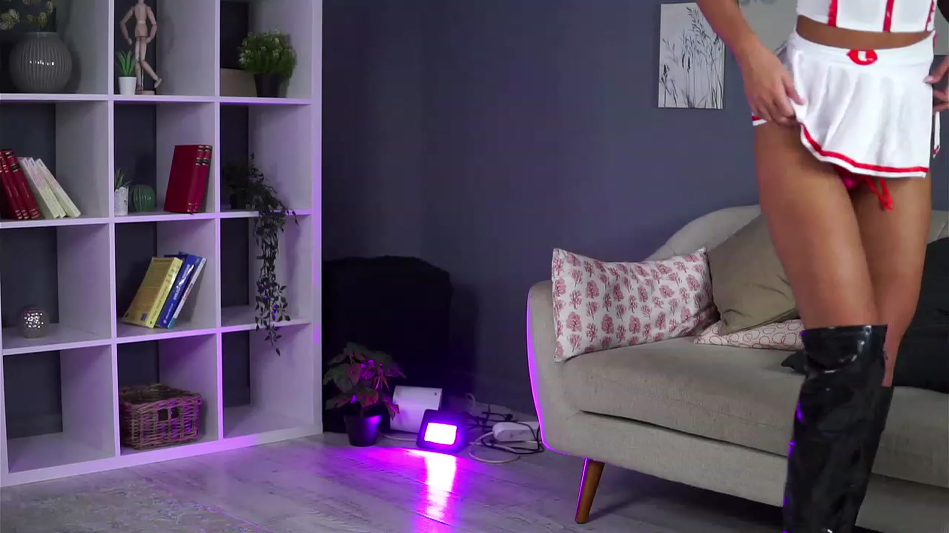 Gallery image thumbnail from TheJoyShow's myfreecams stream on, 01/17/2023, 24:40 image 7 of 20