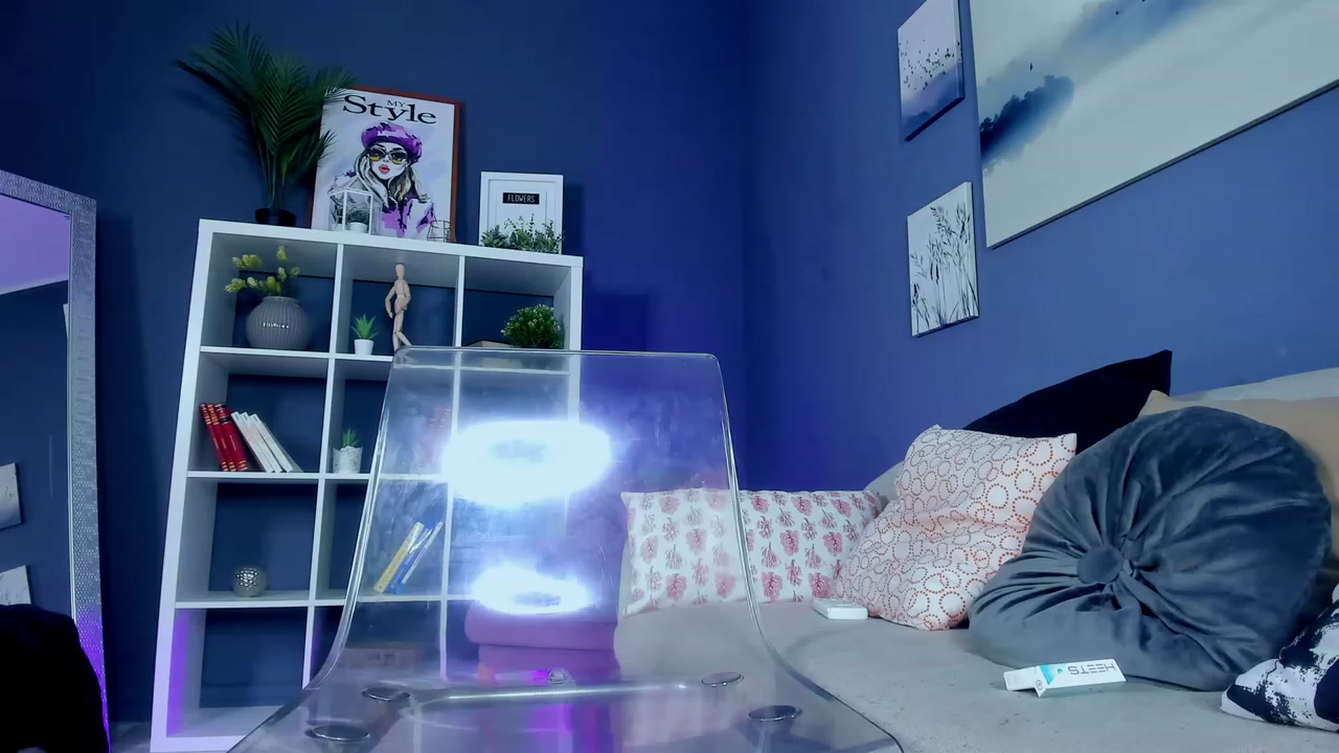Gallery image thumbnail from TheJoyShow's myfreecams stream on, 01/19/2023, 02:17 image 10 of 20