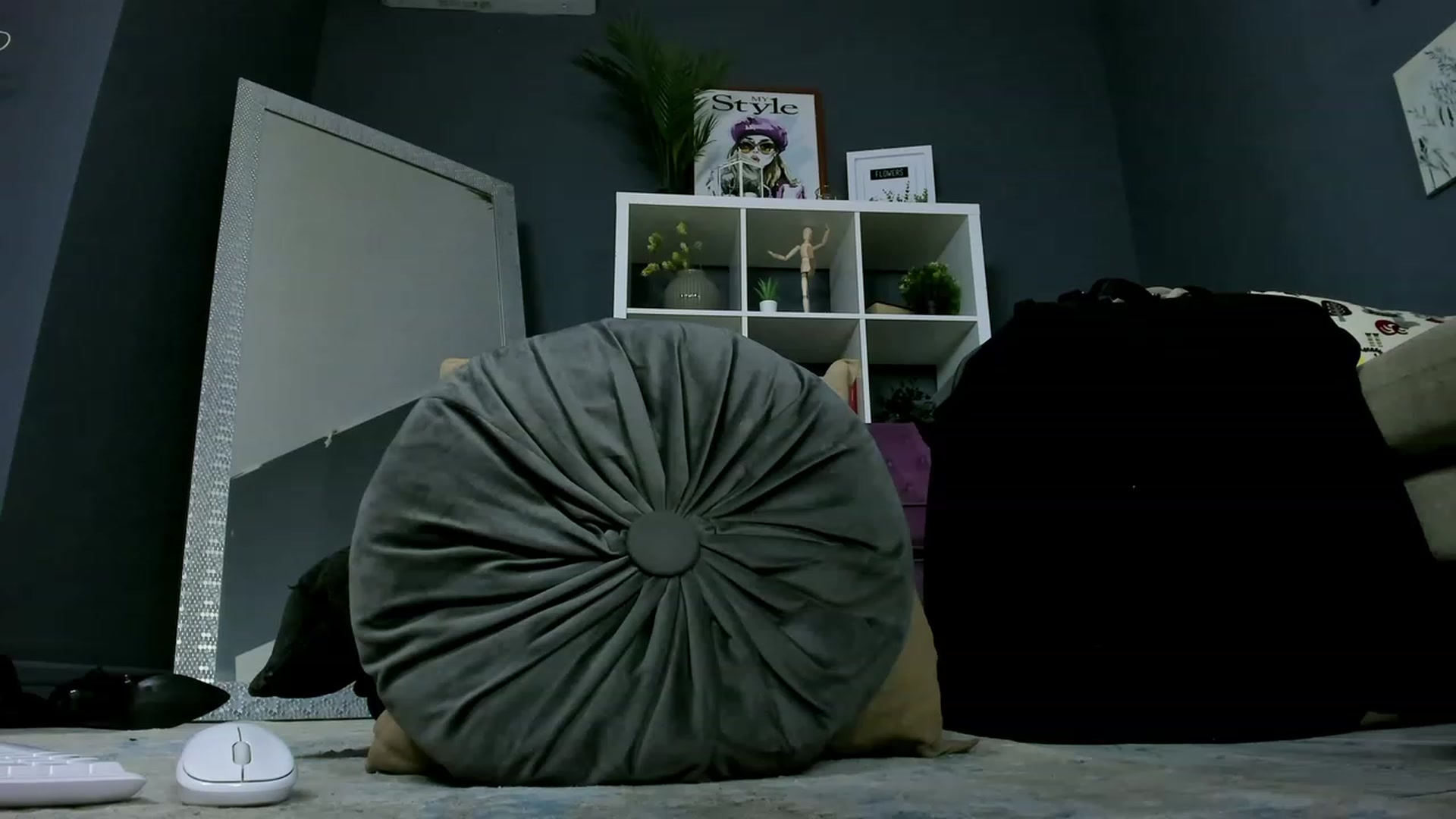 Gallery image thumbnail from TheJoyShow's myfreecams stream on, 02/16/2023, 08:20 image 5 of 20