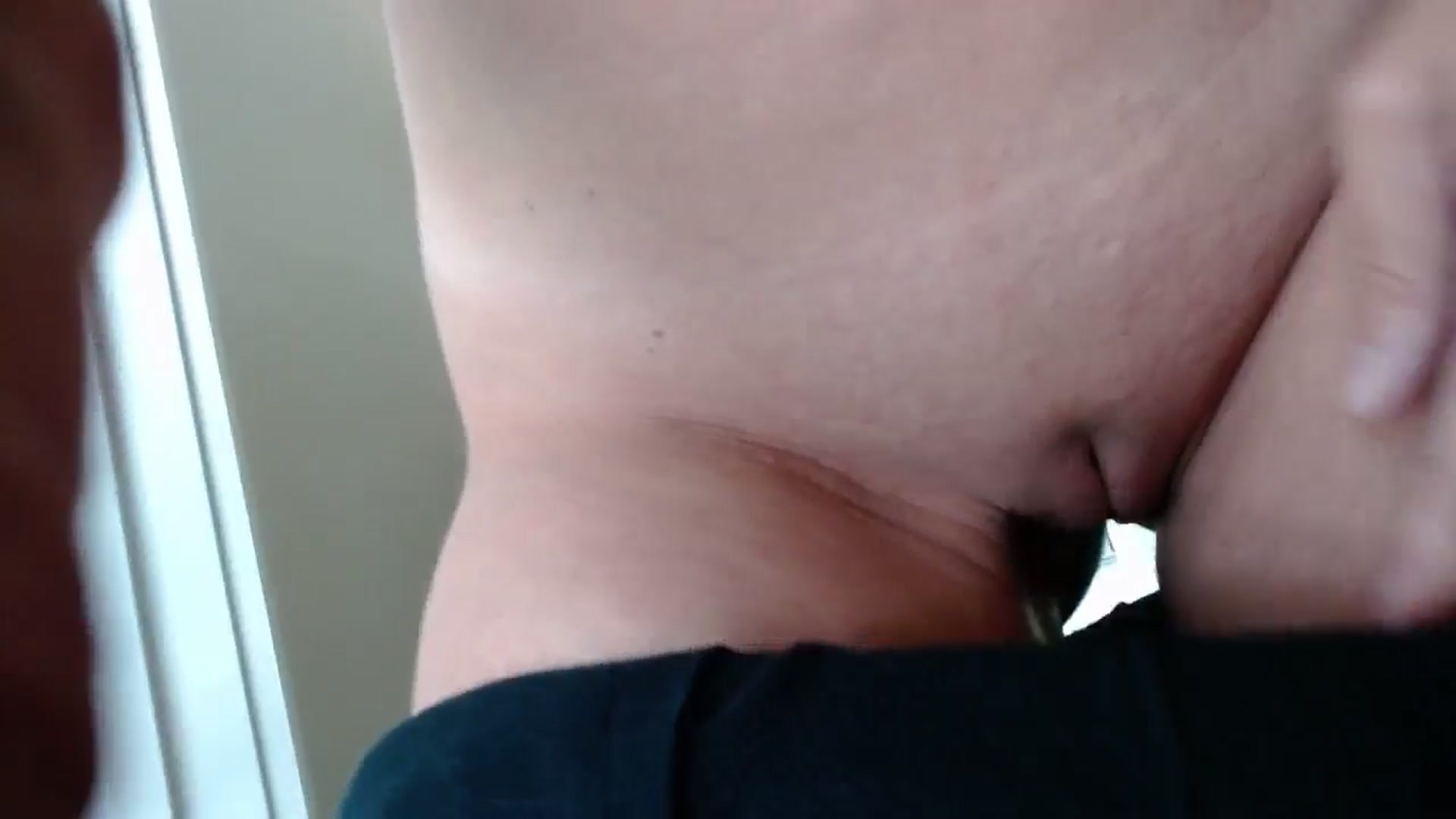 Gallery image thumbnail from TheKissKara's myfreecams stream on, 08/12/2025, 24:10 image 10 of 20