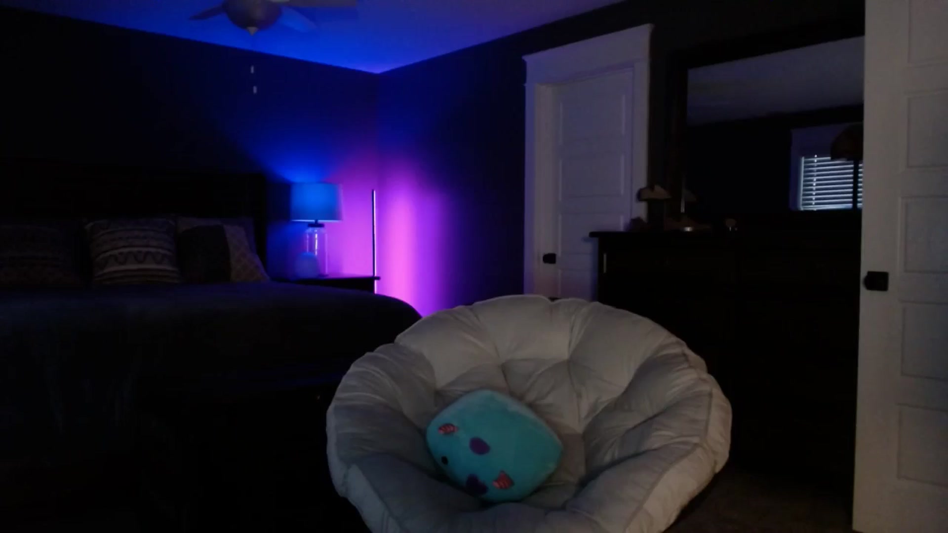 Gallery image thumbnail from TheKissKara's myfreecams stream on, 08/12/2025, 03:05 image 4 of 20