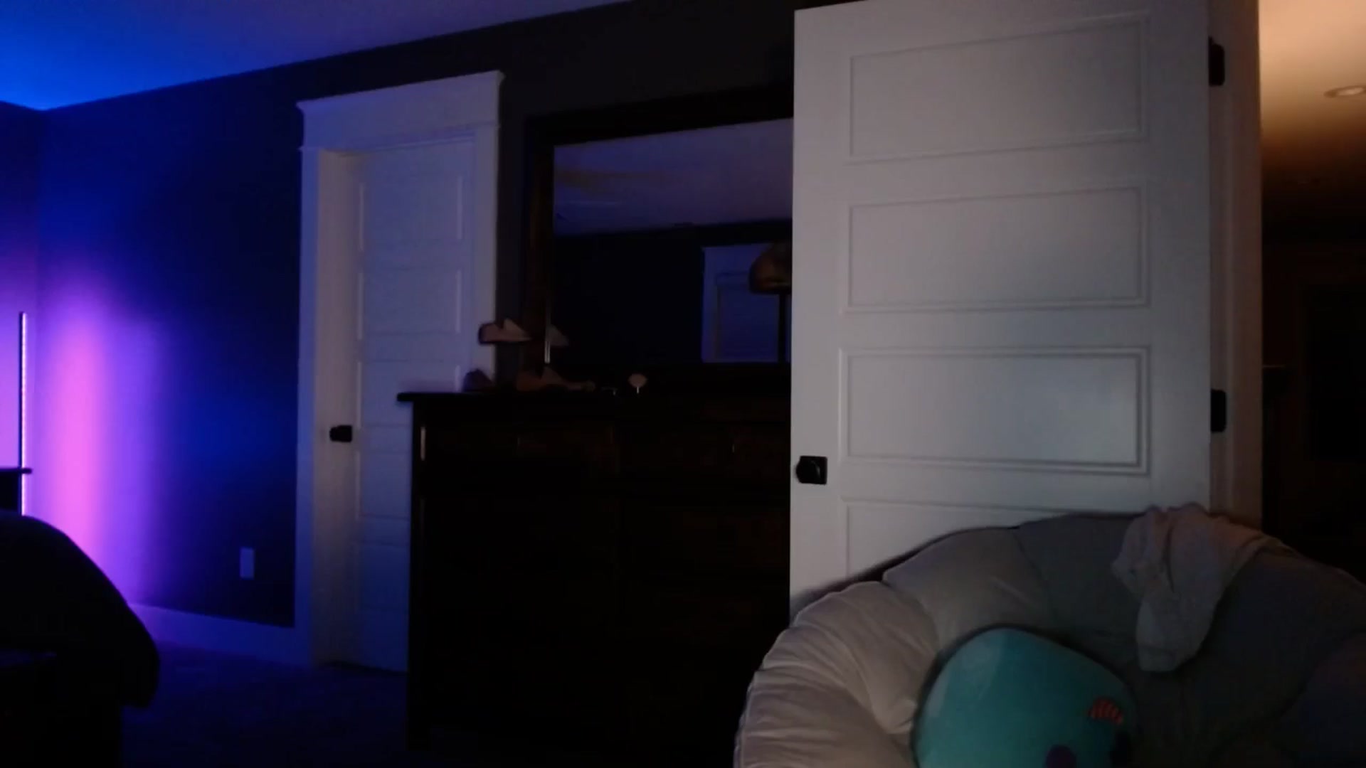 Gallery image thumbnail from TheKissKara's myfreecams stream on, 08/14/2025, 02:03 image 7 of 20