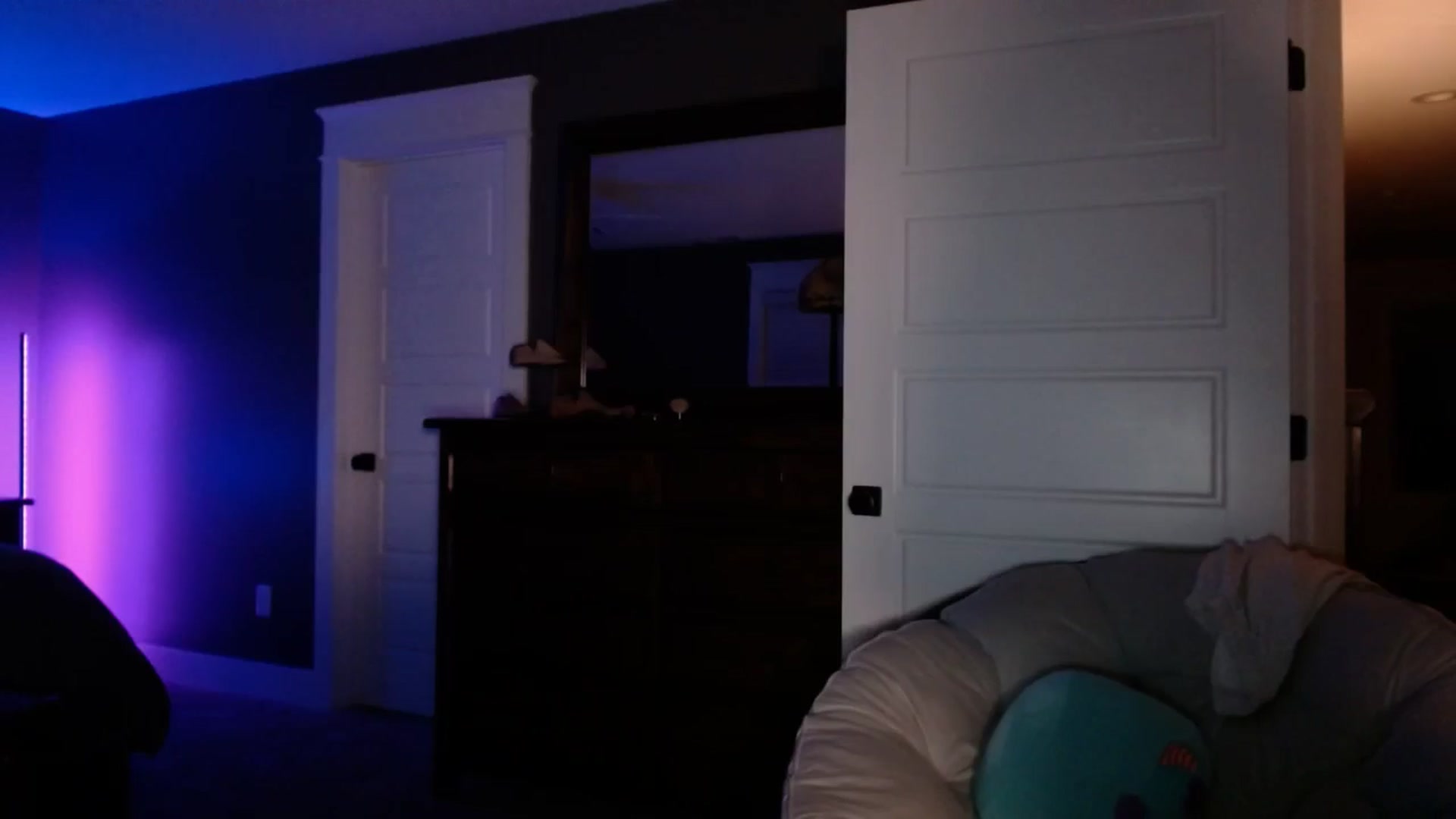 Gallery image thumbnail from TheKissKara's myfreecams stream on, 08/14/2025, 02:03 image 5 of 20