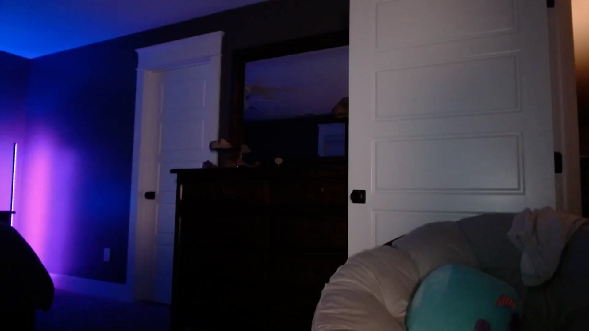 Gallery image thumbnail from TheKissKara's myfreecams stream on, 08/14/2025, 02:03 image 3 of 20