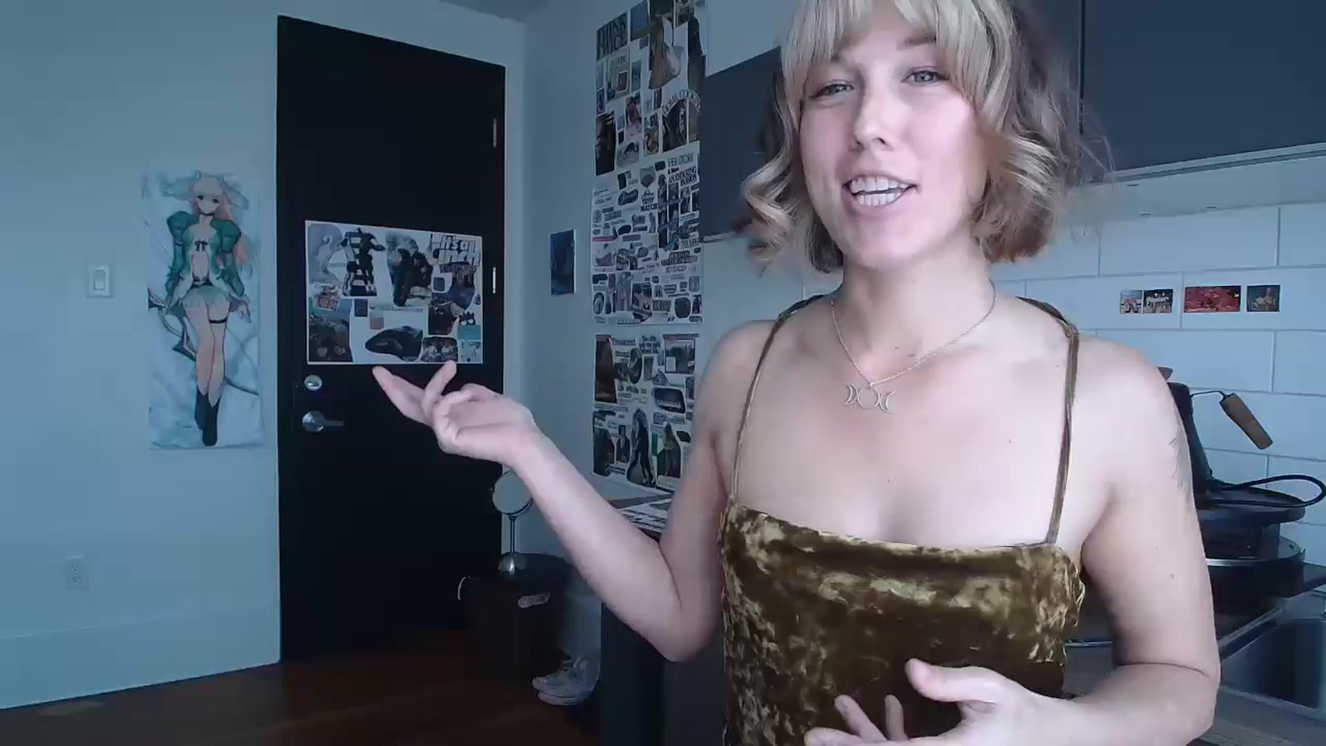 Gallery image thumbnail from TheMaytrix's myfreecams stream on, 05/31/2024, 17:32 image 14 of 20
