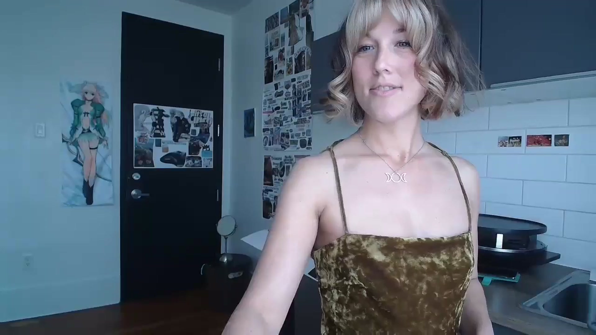 Gallery image thumbnail from TheMaytrix's myfreecams stream on, 05/31/2024, 17:32 image 10 of 20