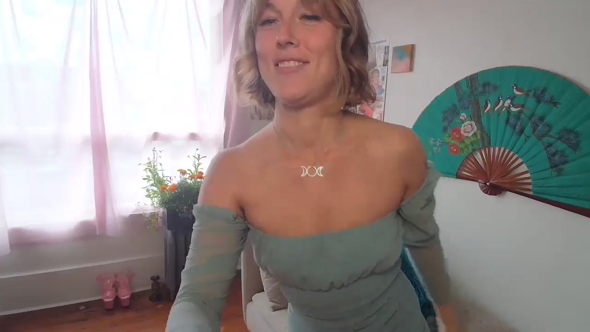 Gallery image thumbnail from TheMaytrix's myfreecams stream on, 06/03/2024, 15:53 image 14 of 20