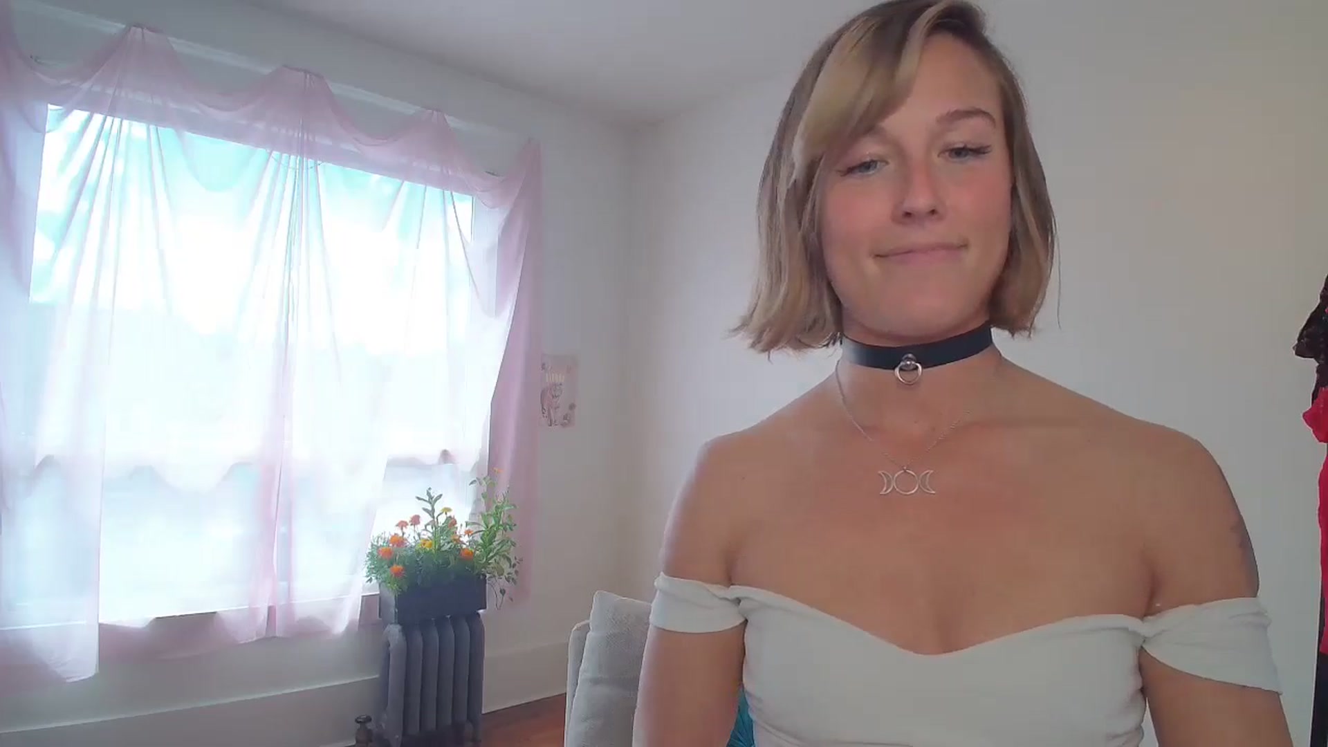 Gallery image thumbnail from TheMaytrix's myfreecams stream on, 06/05/2024, 19:20 image 16 of 20