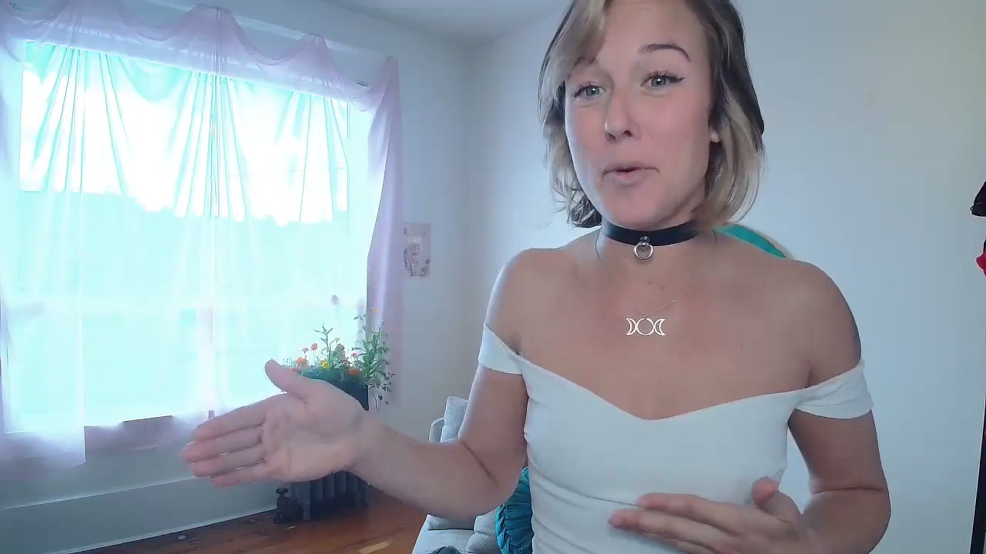 Gallery image thumbnail from TheMaytrix's myfreecams stream on, 06/05/2024, 19:20 image 18 of 20