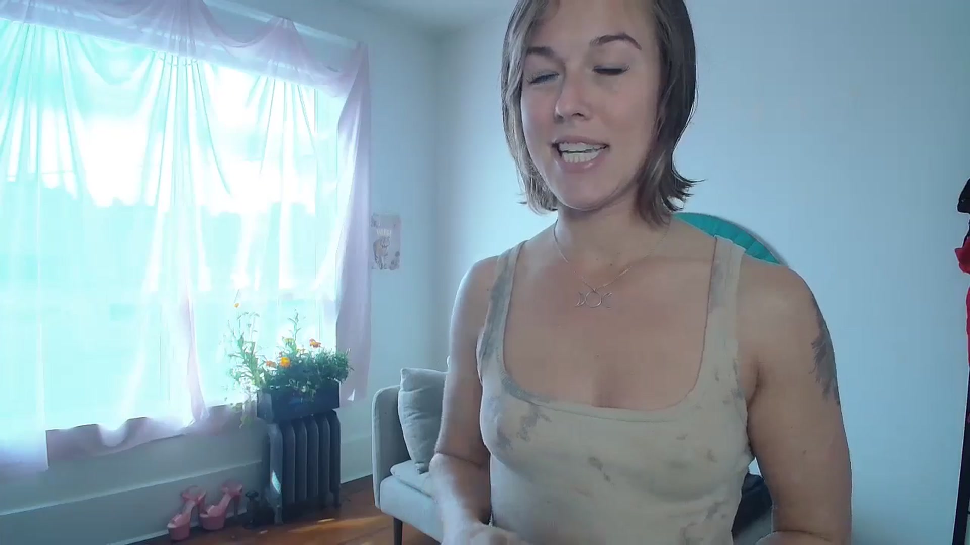 Gallery image thumbnail from TheMaytrix's myfreecams stream on, 06/06/2024, 16:30 image 6 of 20
