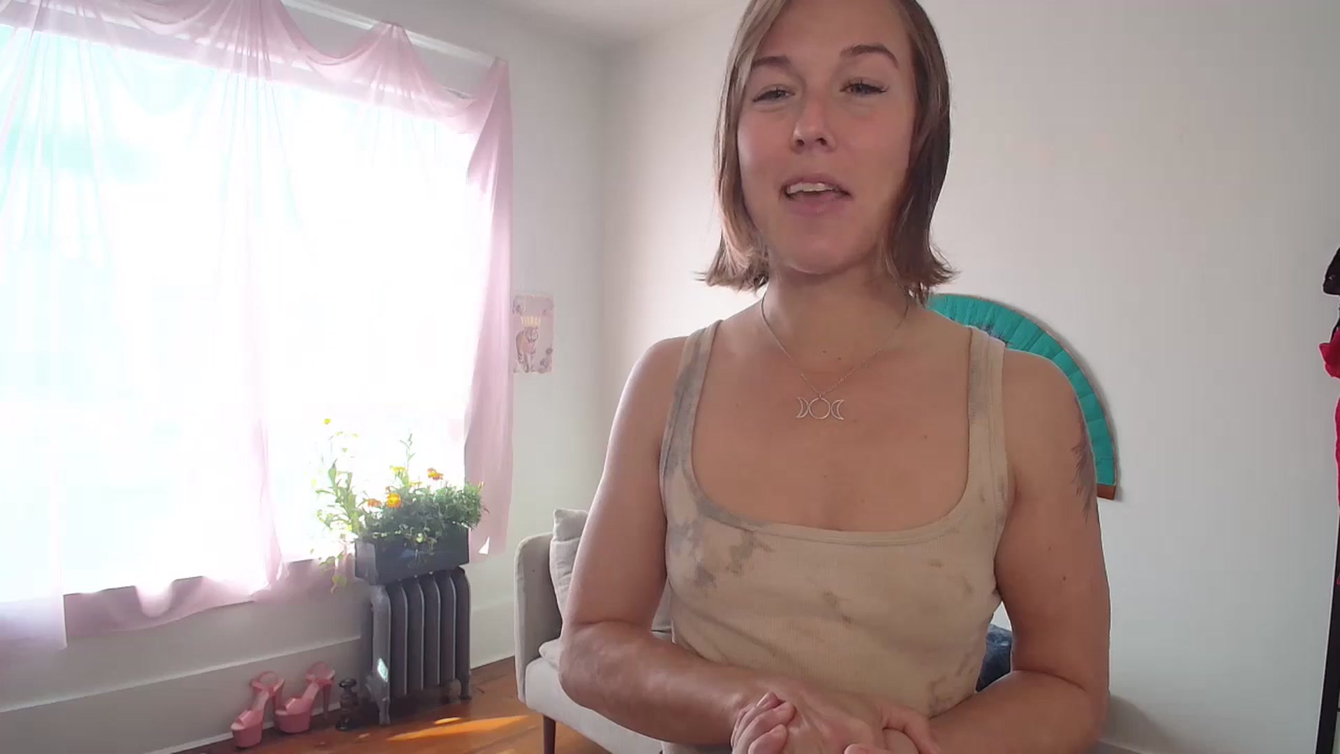 Gallery image thumbnail from TheMaytrix's myfreecams stream on, 06/06/2024, 16:30 image 15 of 20