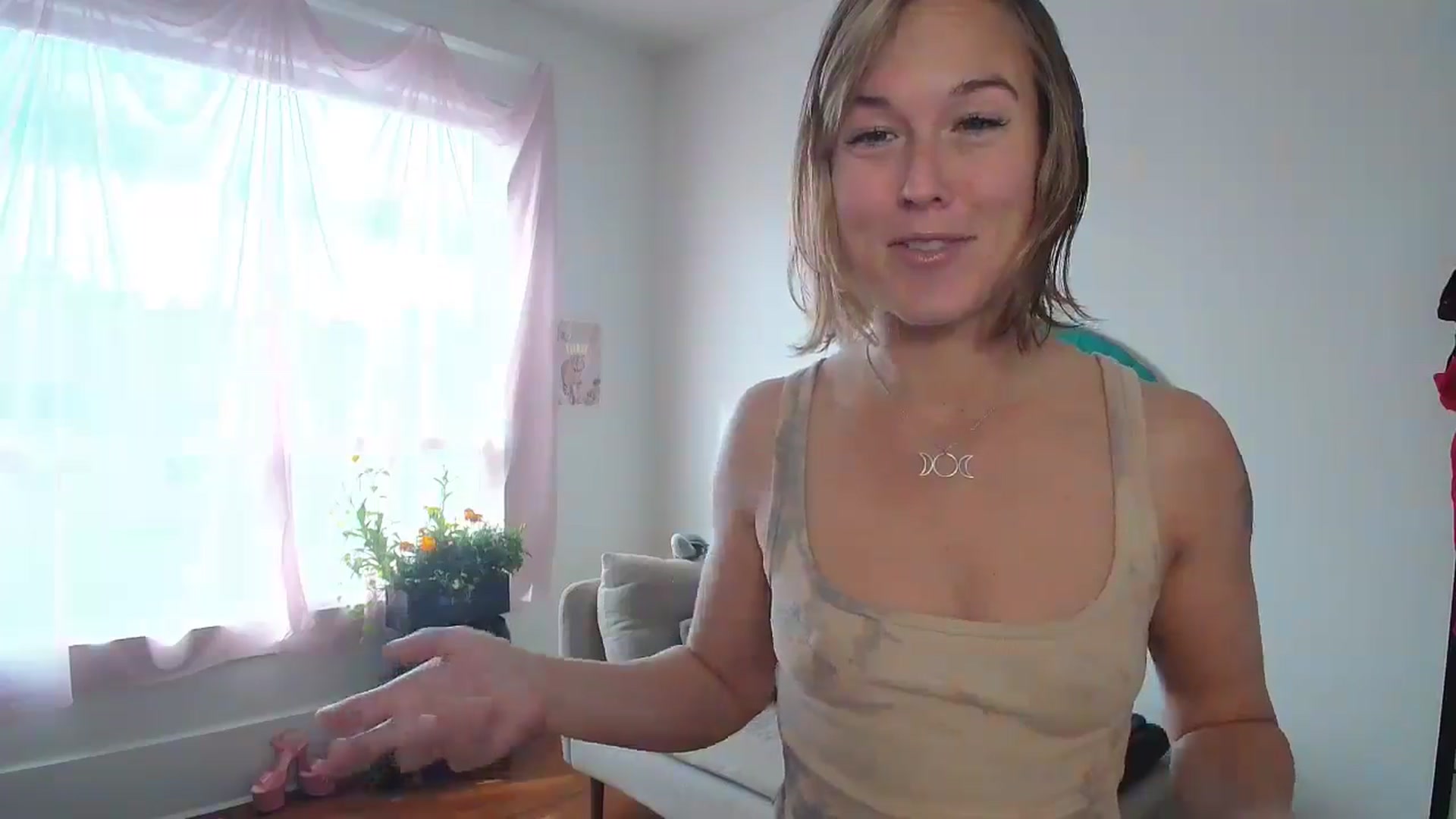 Gallery image thumbnail from TheMaytrix's myfreecams stream on, 06/06/2024, 16:30 image 7 of 20