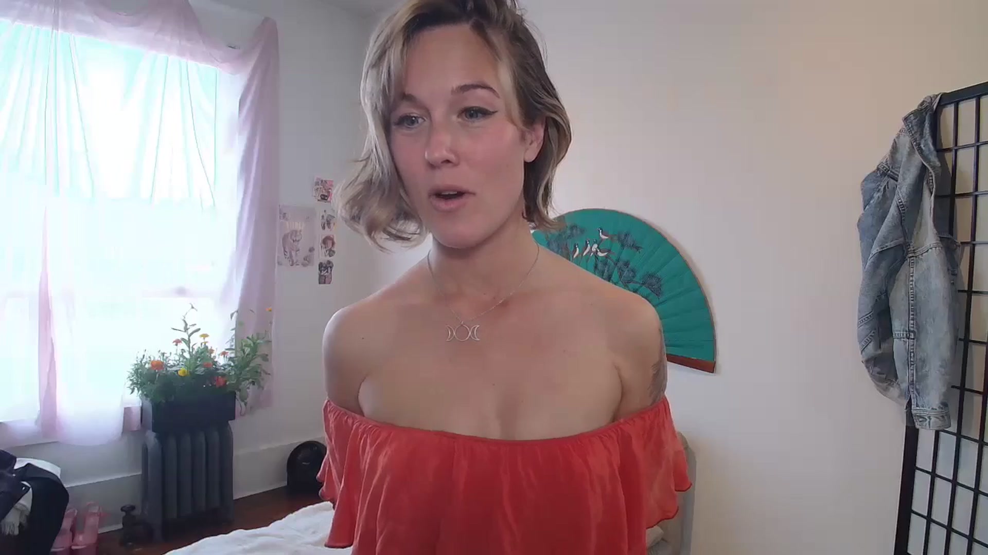 Gallery image thumbnail from TheMaytrix's myfreecams stream on, 06/09/2024, 01:27 image 5 of 20