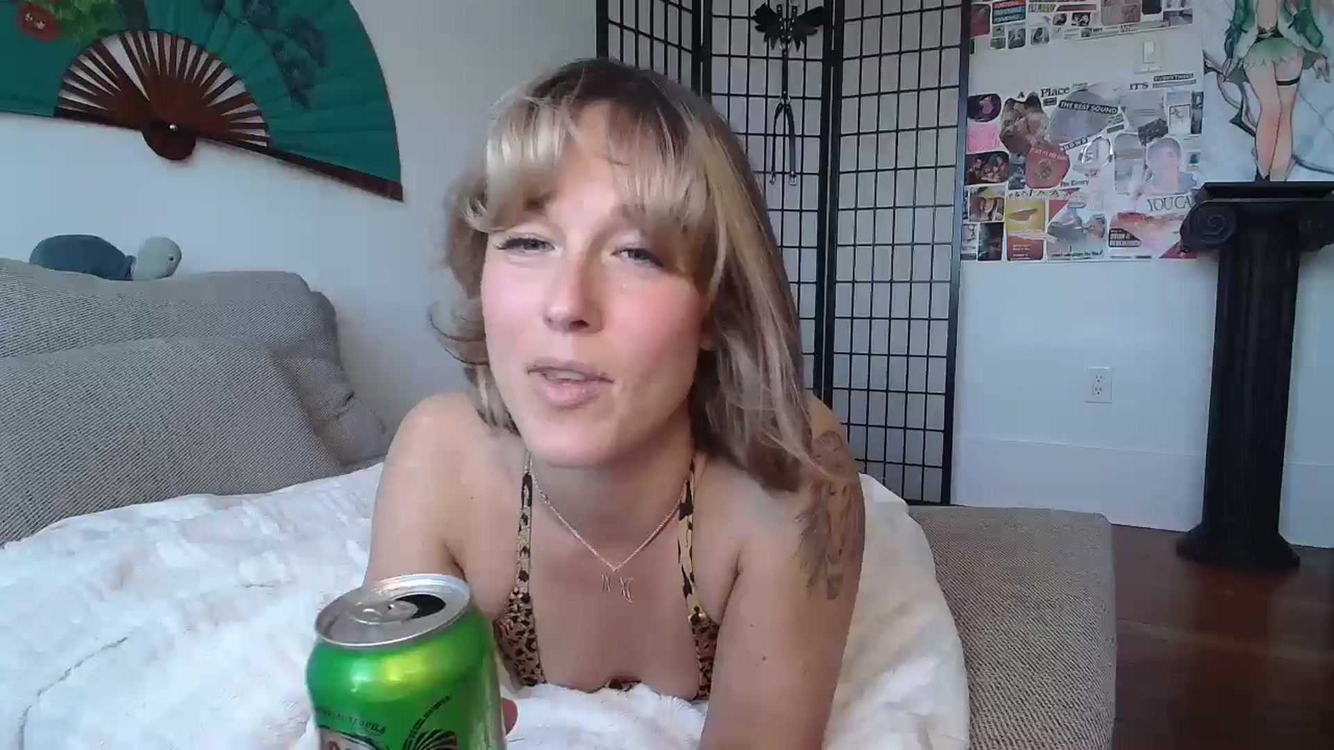 Gallery image thumbnail from TheMaytrix's myfreecams stream on, 06/09/2024, 23:10 image 19 of 20