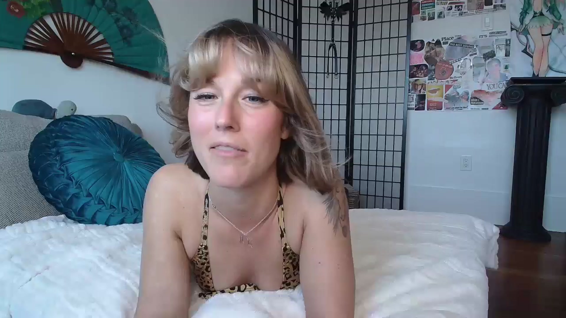 Gallery image thumbnail from TheMaytrix's myfreecams stream on, 06/09/2024, 23:39 image 3 of 20