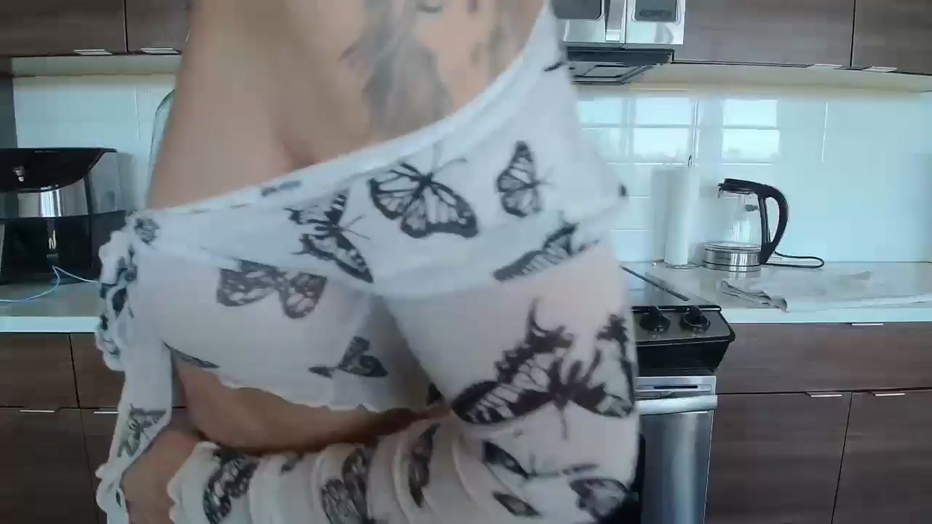 Gallery image thumbnail from TheMaytrix's myfreecams stream on, 06/20/2024, 19:59 image 1 of 20