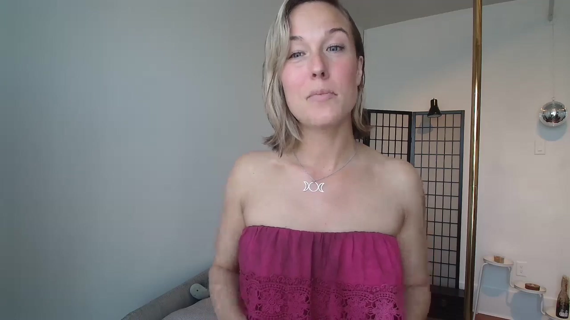 Gallery image thumbnail from TheMaytrix's myfreecams stream on, 07/02/2024, 01:36 image 3 of 20