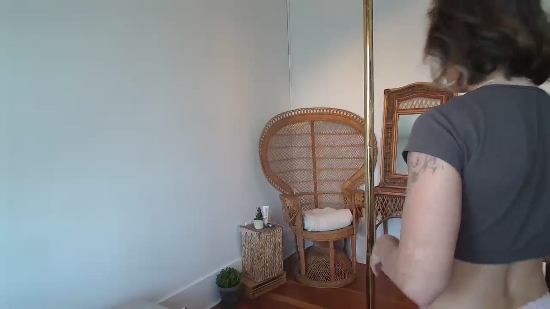 Gallery image thumbnail from TheMaytrix's myfreecams stream on, 07/07/2024, 14:40 image 7 of 20