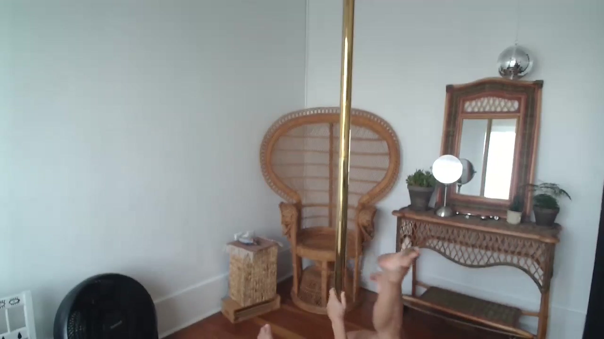 Gallery image thumbnail from TheMaytrix's myfreecams stream on, 07/10/2024, 13:16 image 10 of 20