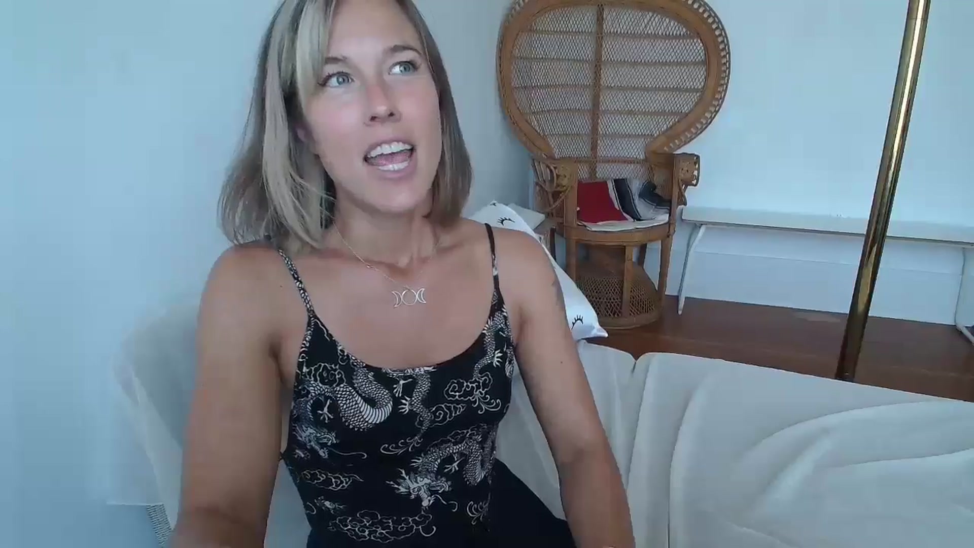 Gallery image thumbnail from TheMaytrix's myfreecams stream on, 07/21/2024, 01:30 image 4 of 20