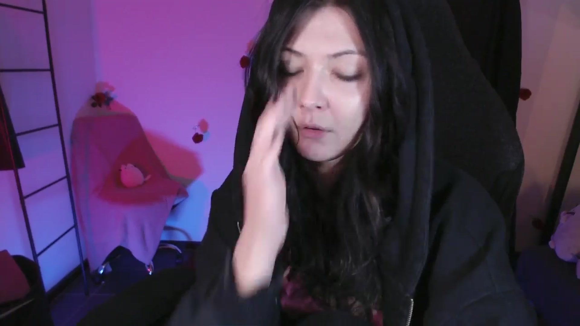 Gallery image thumbnail from TheModel's myfreecams stream on, 03/29/2024, 01:51 image 7 of 20