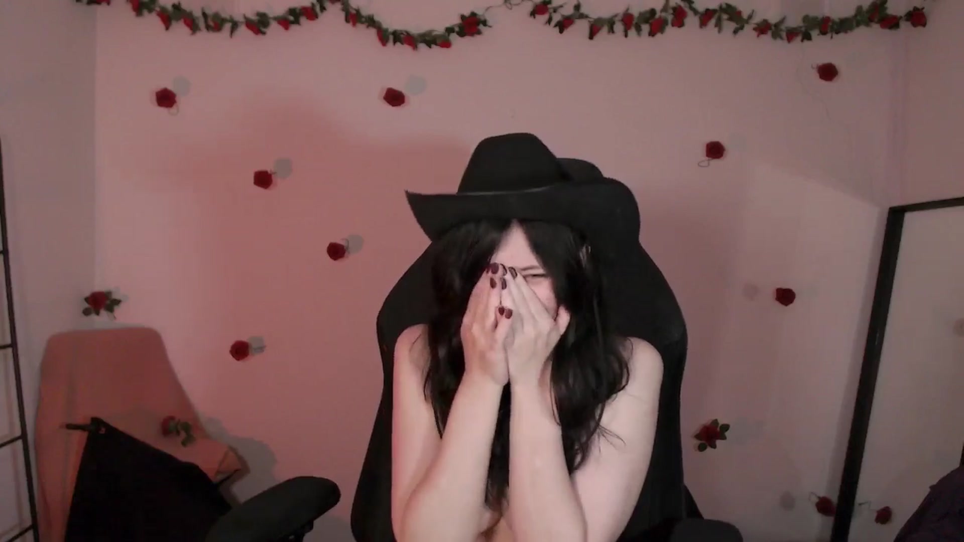 Gallery image thumbnail from TheModel's myfreecams stream on, 03/30/2024, 05:51 image 10 of 20