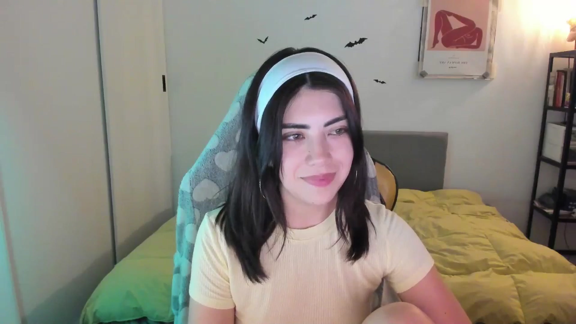 Gallery image thumbnail from TheMoonlight's myfreecams stream on, 11/03/2024, 09:03 image 12 of 20