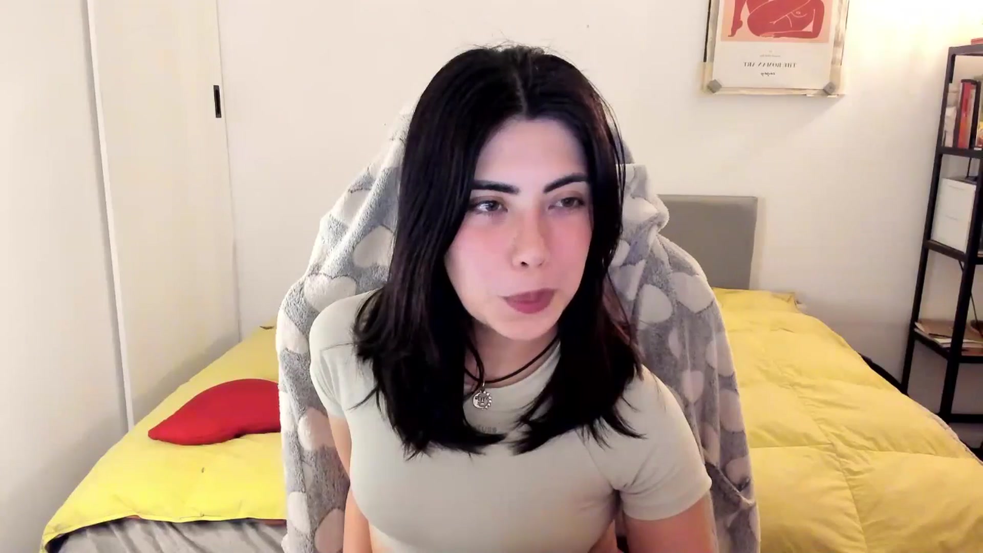 Gallery image thumbnail from TheMoonlight's myfreecams stream on, 11/10/2024, 09:46 image 8 of 20