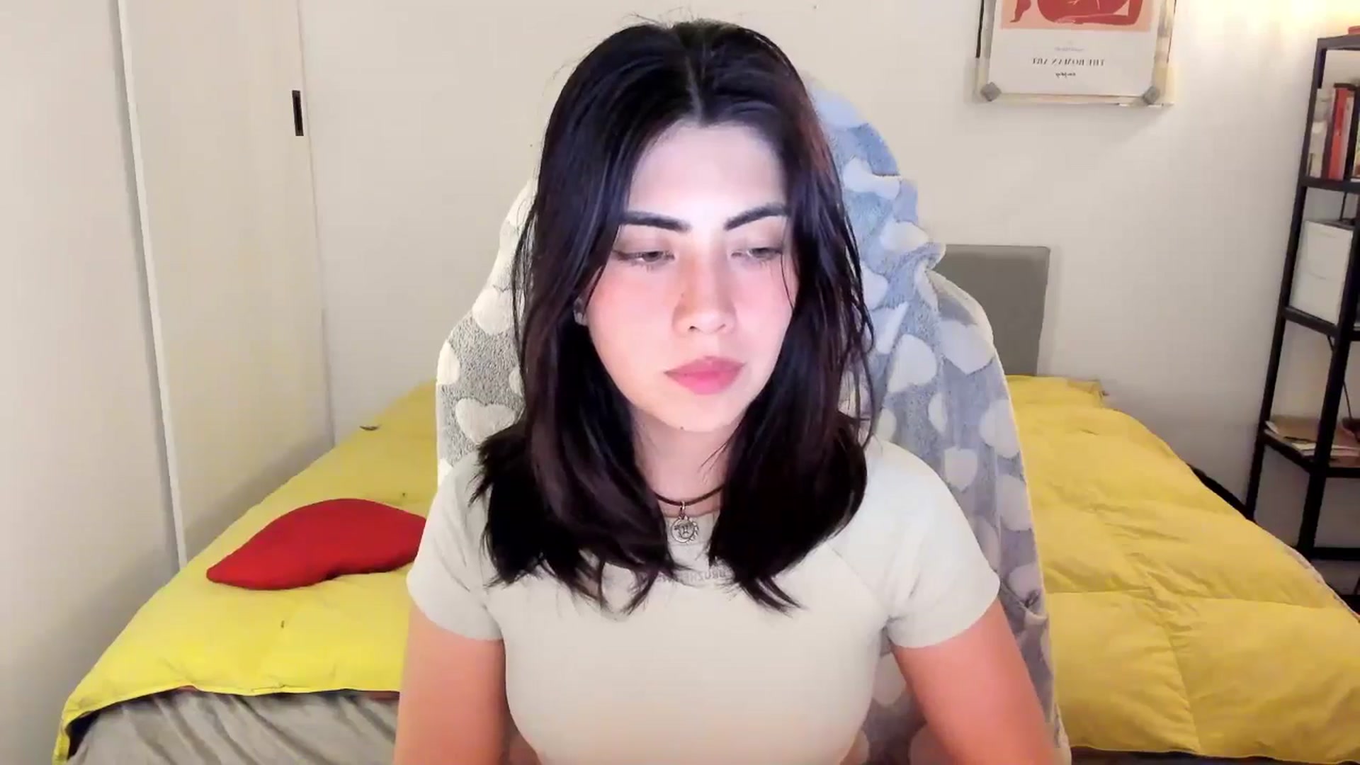 Gallery image thumbnail from TheMoonlight's myfreecams stream on, 11/10/2024, 09:46 image 5 of 20