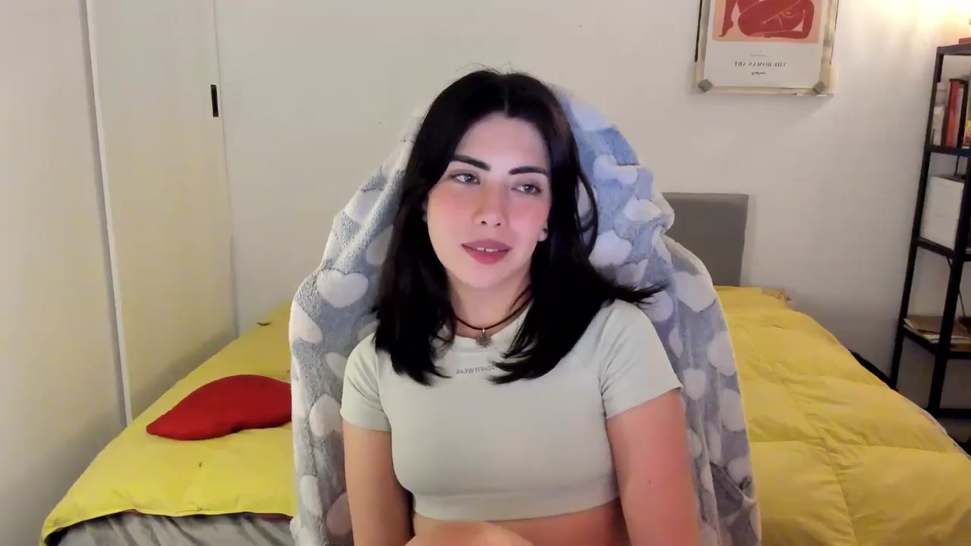 Gallery image thumbnail from TheMoonlight's myfreecams stream on, 11/10/2024, 09:46 image 17 of 20