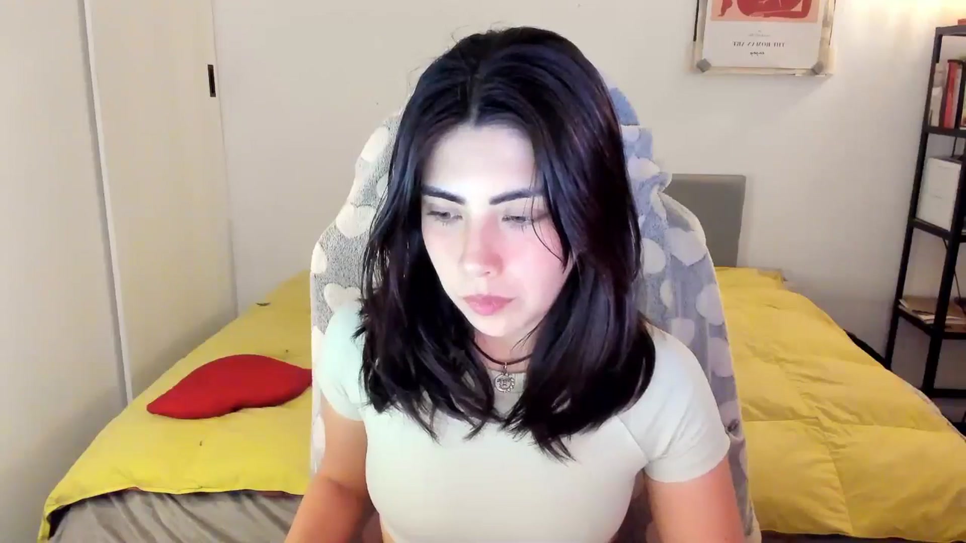 Gallery image thumbnail from TheMoonlight's myfreecams stream on, 11/10/2024, 09:46 image 6 of 20