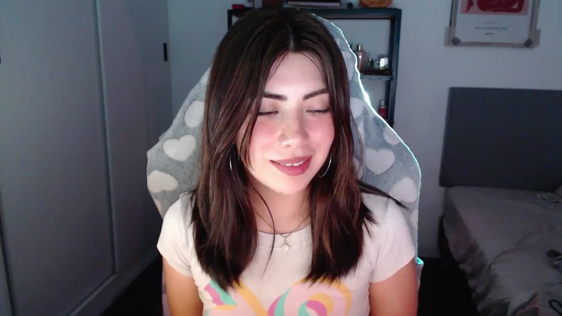 Gallery image thumbnail from TheMoonlight's myfreecams stream on, 11/27/2024, 09:33 image 5 of 20