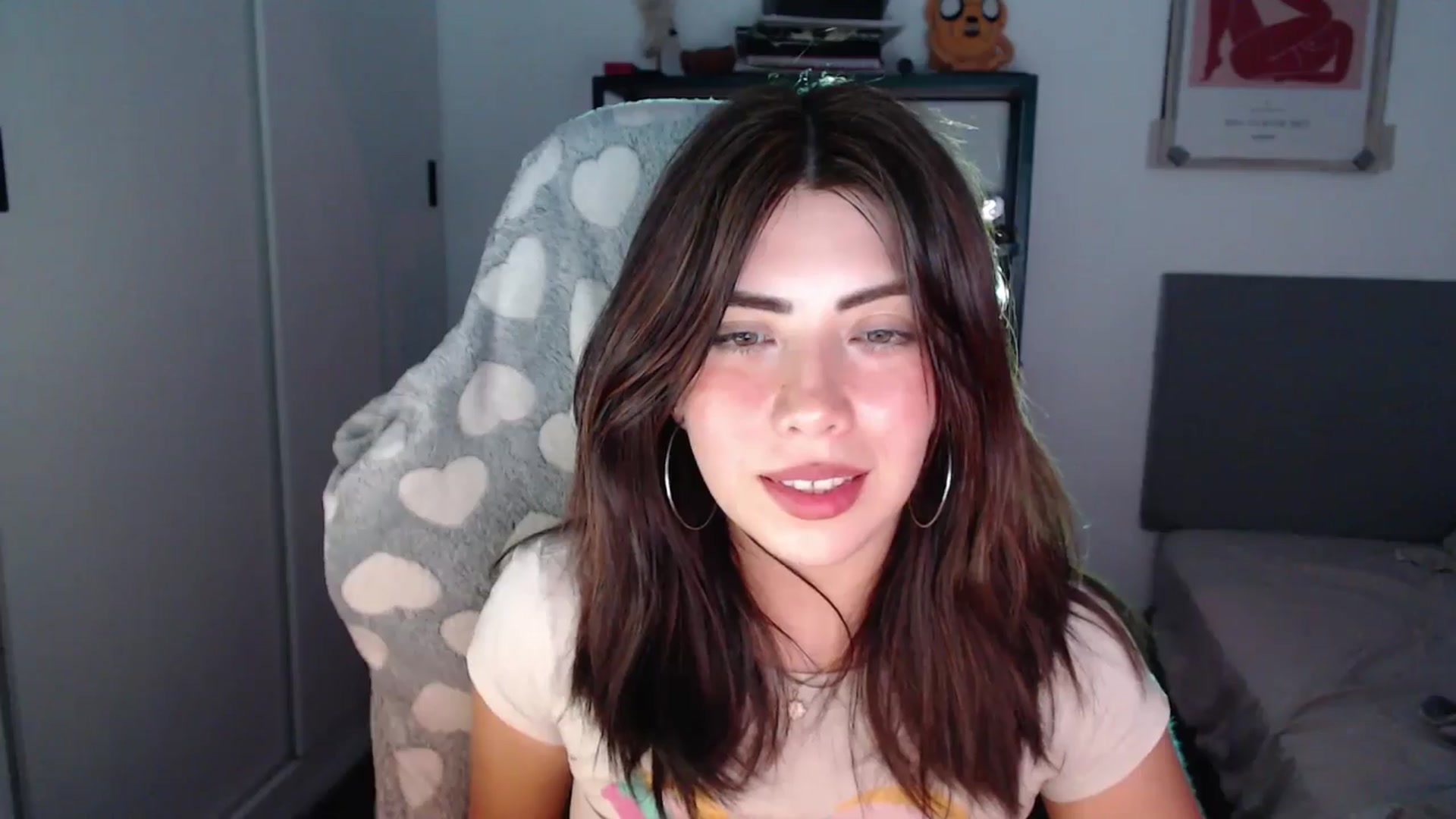 Gallery image thumbnail from TheMoonlight's myfreecams stream on, 11/27/2024, 09:33 image 8 of 20