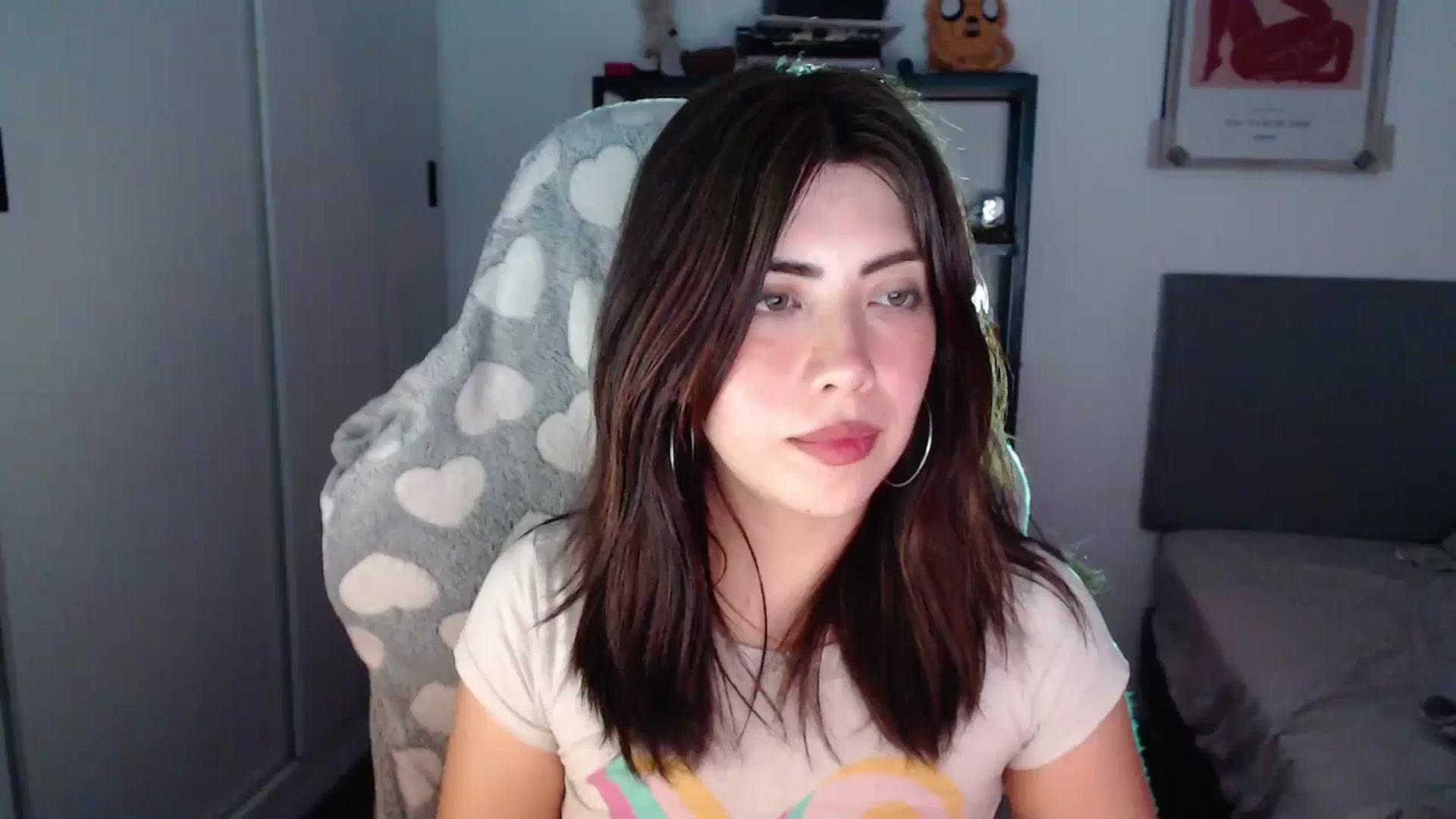 Gallery image thumbnail from TheMoonlight's myfreecams stream on, 11/27/2024, 09:33 image 10 of 20