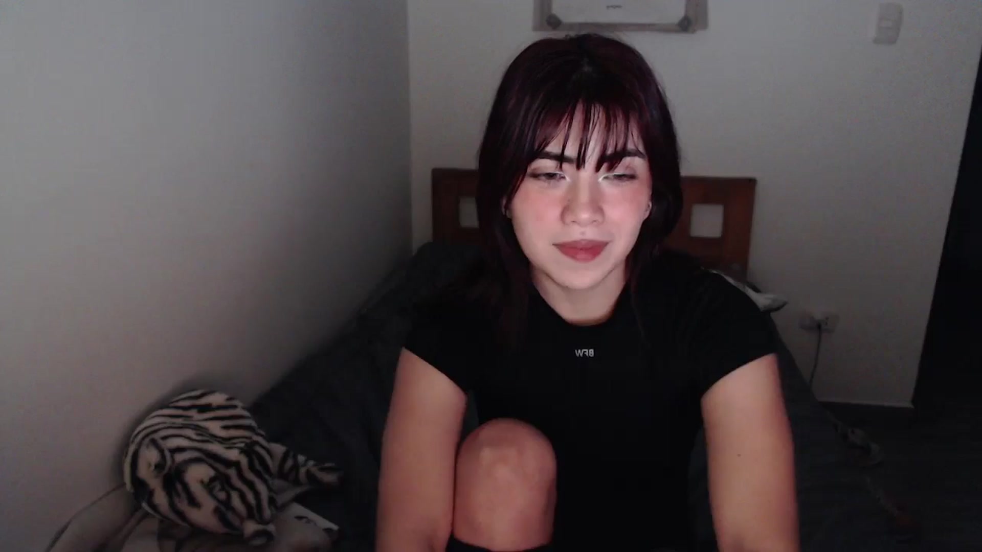 Gallery image thumbnail from TheMoonlight's myfreecams stream on, 07/29/2025, 08:19 image 13 of 20