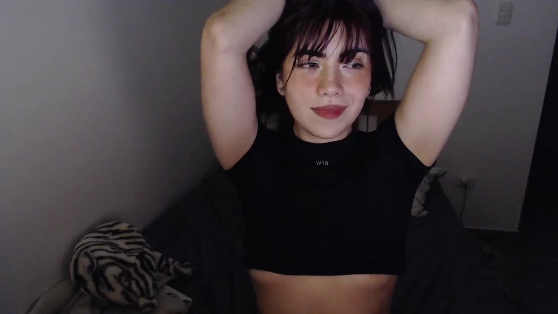 Gallery image thumbnail from TheMoonlight's myfreecams stream on, 07/29/2025, 08:19 image 11 of 20
