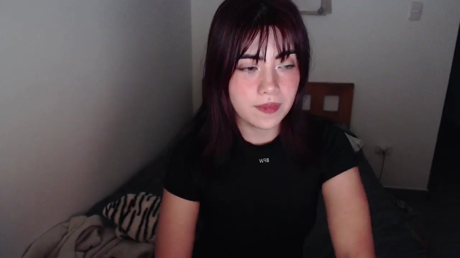 Gallery image thumbnail from TheMoonlight's myfreecams stream on, 07/29/2025, 08:19 image 6 of 20