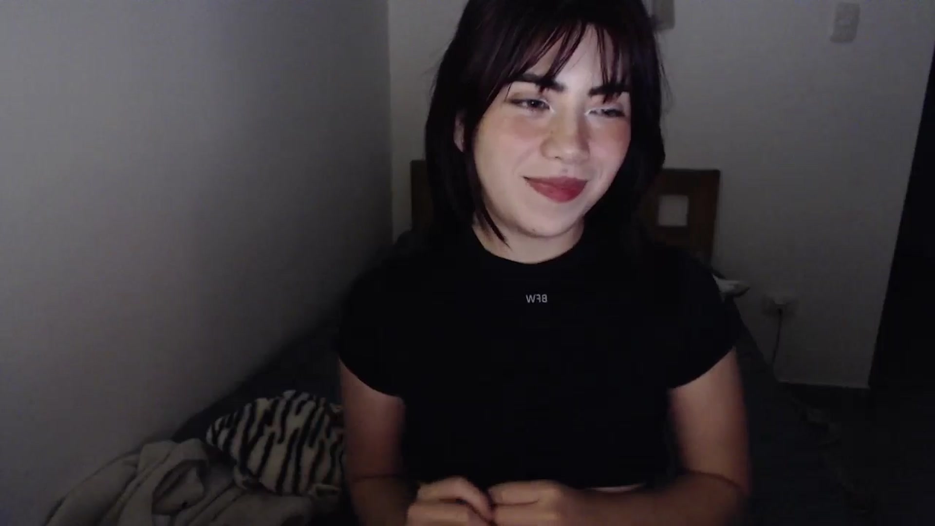 Gallery image thumbnail from TheMoonlight's myfreecams stream on, 07/29/2025, 08:19 image 7 of 20