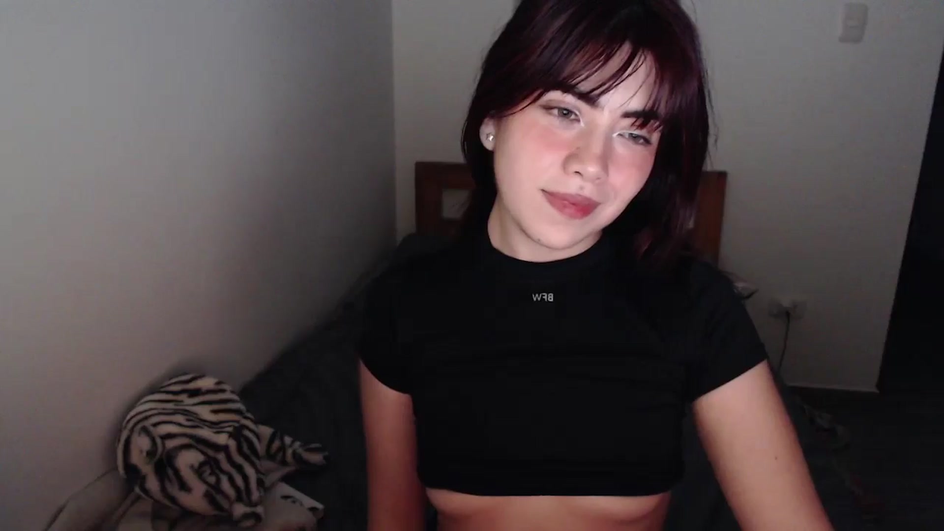 Gallery image thumbnail from TheMoonlight's myfreecams stream on, 07/29/2025, 08:19 image 10 of 20