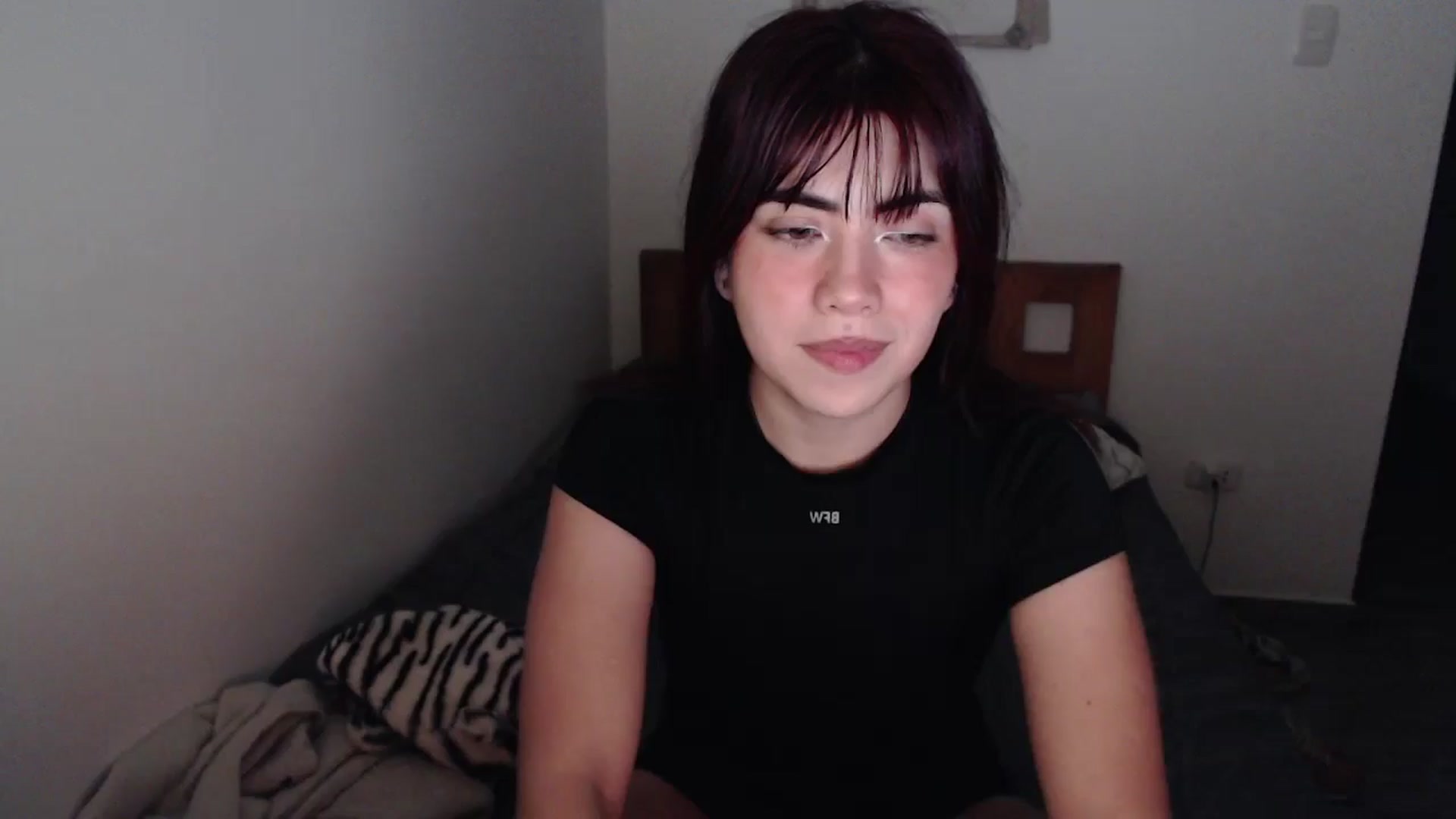 Gallery image thumbnail from TheMoonlight's myfreecams stream on, 07/29/2025, 08:19 image 2 of 20