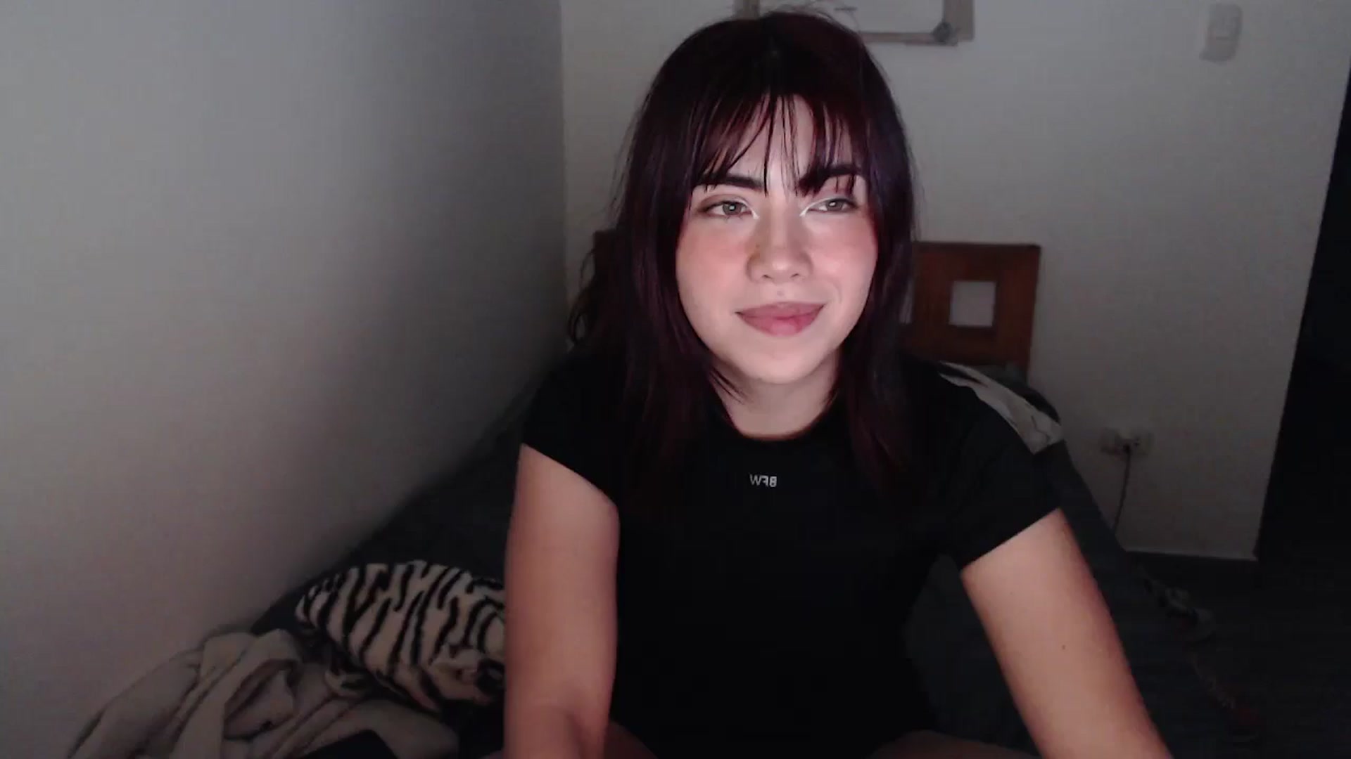 Gallery image thumbnail from TheMoonlight's myfreecams stream on, 07/29/2025, 08:19 image 1 of 20