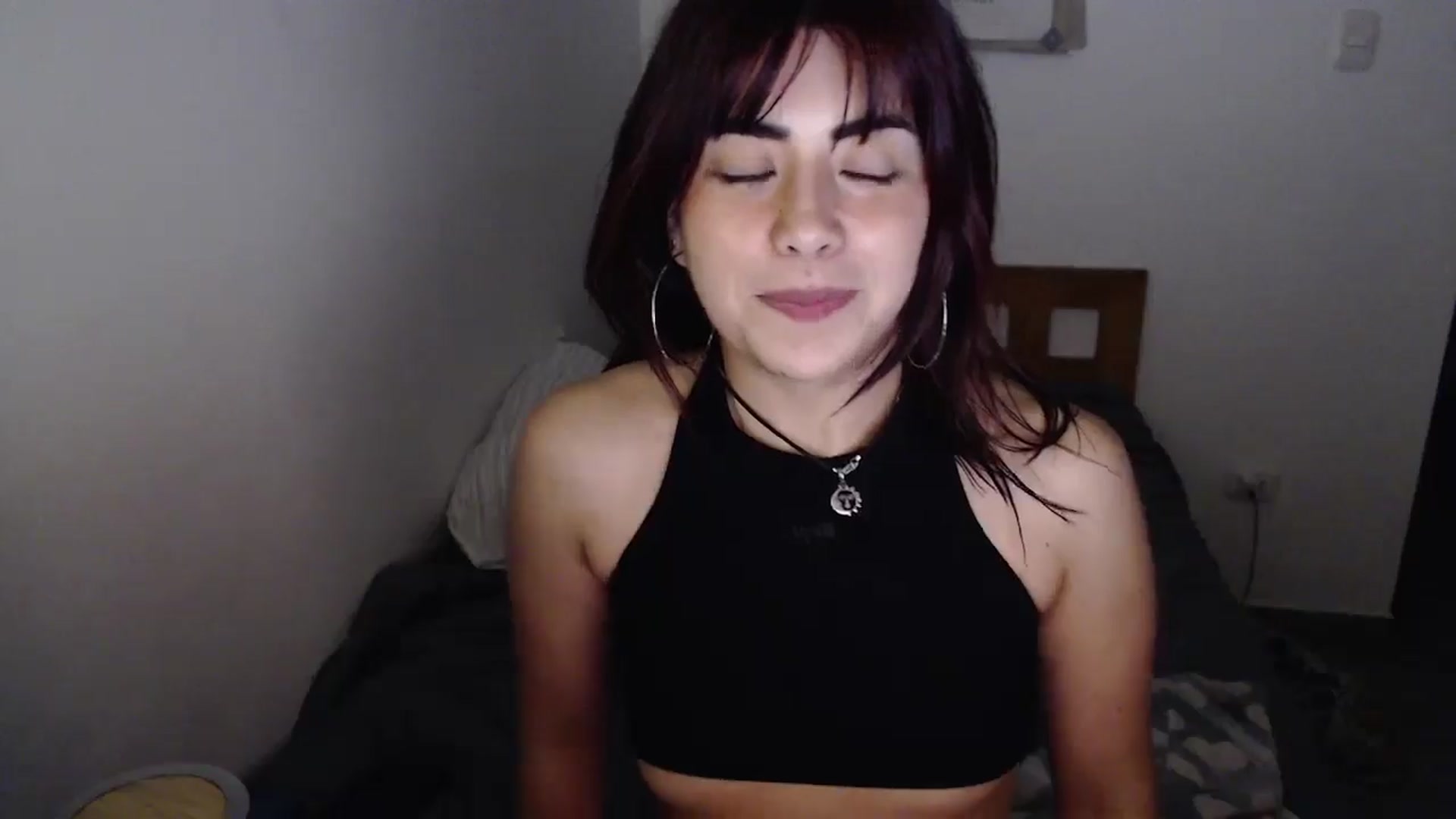 Gallery image thumbnail from TheMoonlight's myfreecams stream on, 08/05/2025, 09:45 image 19 of 20