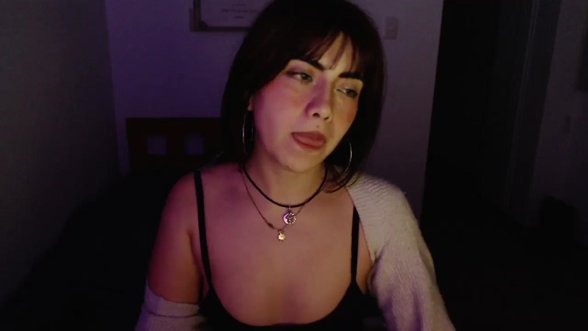 Gallery image thumbnail from TheMoonlight's myfreecams stream on, 08/06/2025, 10:13 image 16 of 20