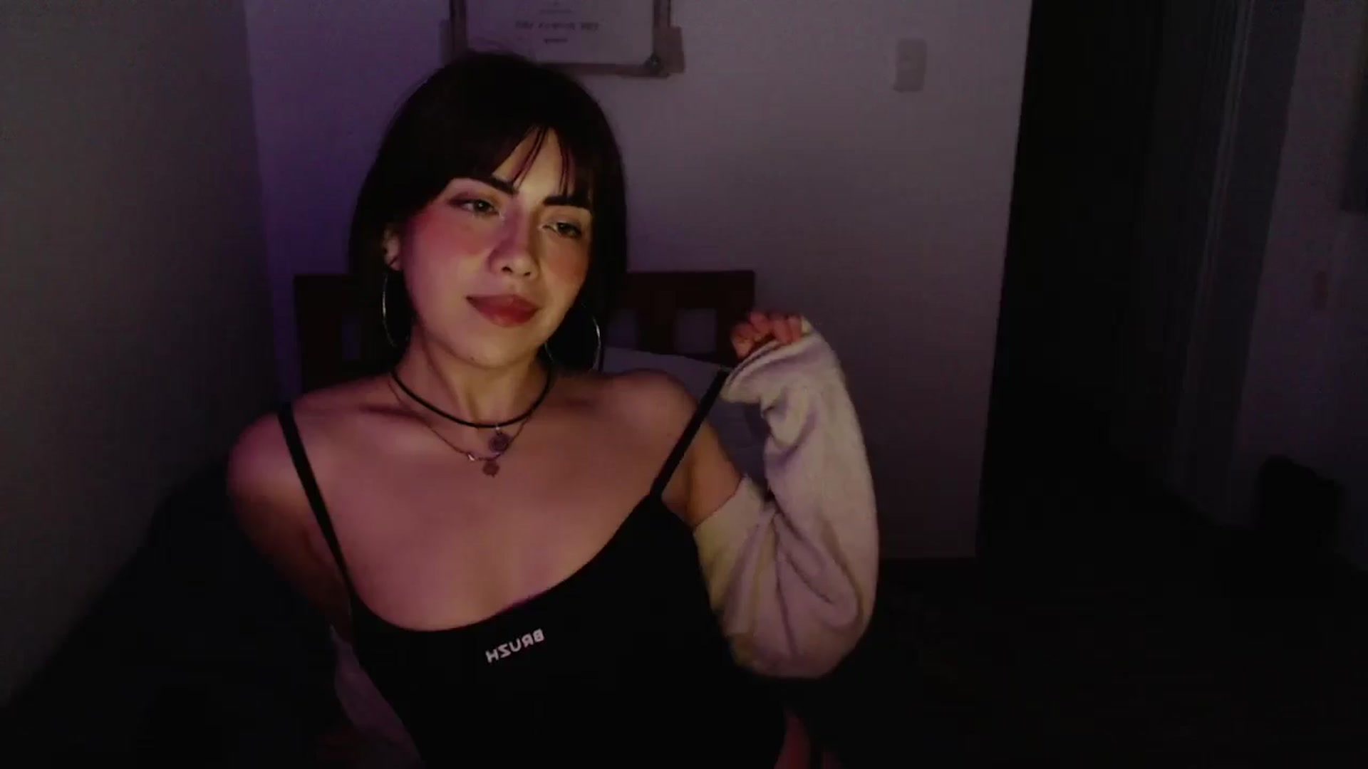 Gallery image thumbnail from TheMoonlight's myfreecams stream on, 08/06/2025, 10:13 image 17 of 20