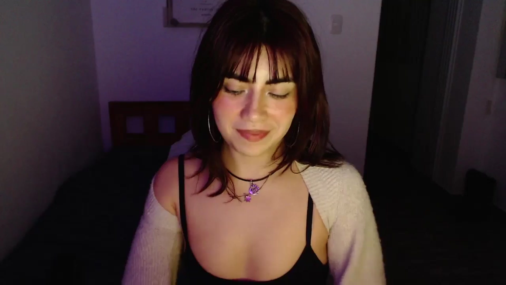 Gallery image thumbnail from TheMoonlight's myfreecams stream on, 08/06/2025, 10:13 image 13 of 20