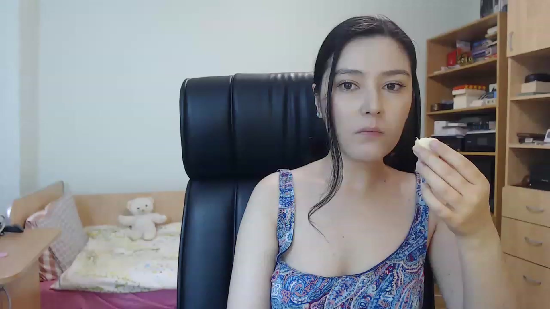 Gallery image thumbnail from TheMorrigan_'s myfreecams stream on, 11/22/2022, 21:01 image 20 of 20
